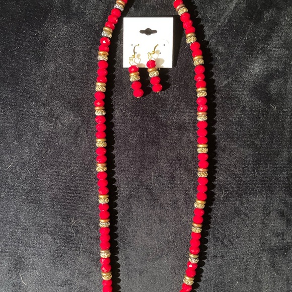 Necklace and earring set - Picture 5 of 5